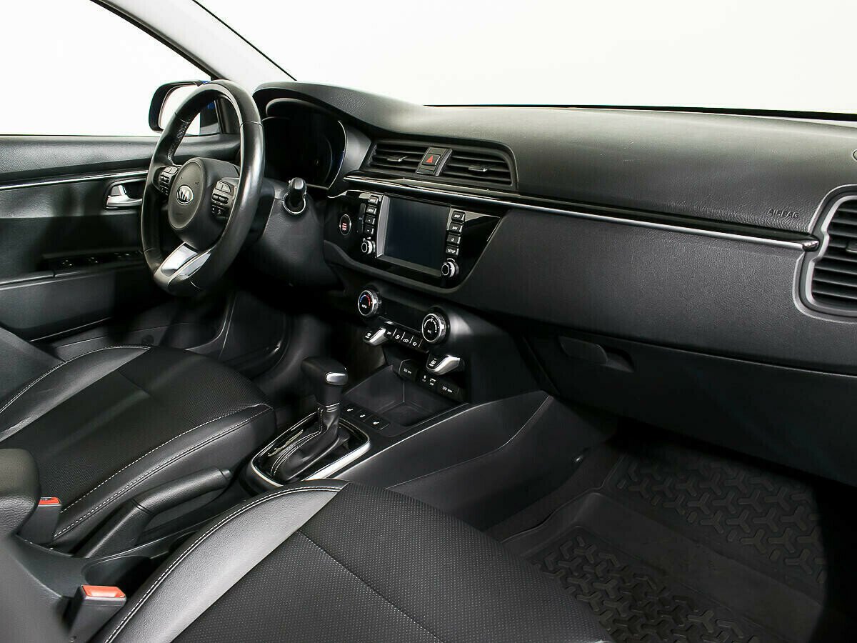Kia Rio 1.6 АКПП, 2017, 73 000 км фото 9