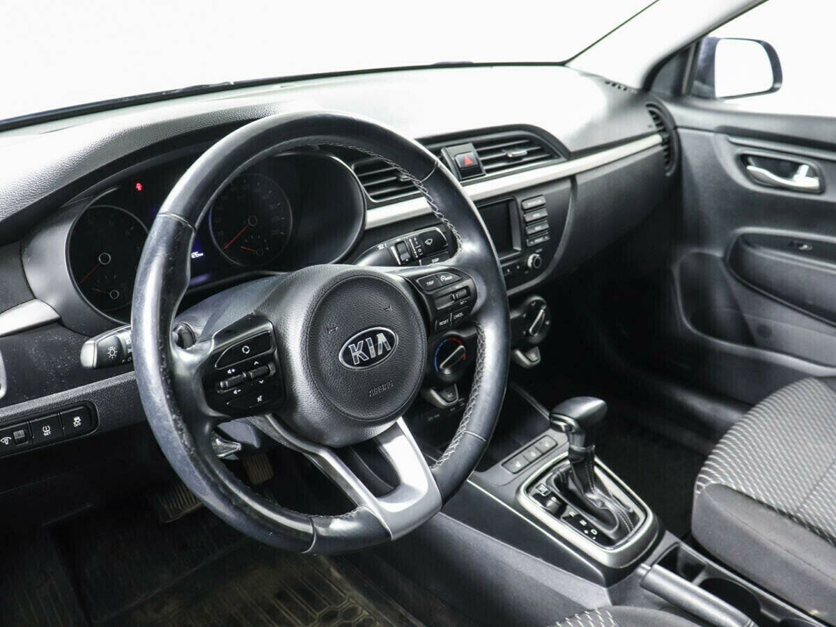 Kia Rio 1.4 АКПП, 2018, 72 000 км фото 10