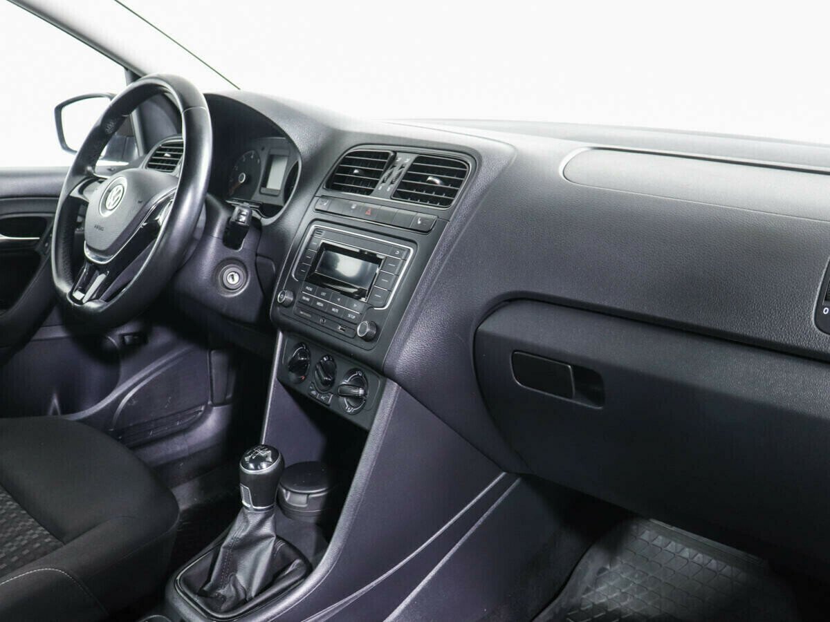 Volkswagen Polo 1.6 МКПП, 2016, 85 000 км фото 8