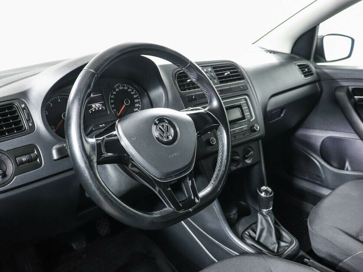 Volkswagen Polo 1.6 МКПП, 2016, 85 000 км фото 9
