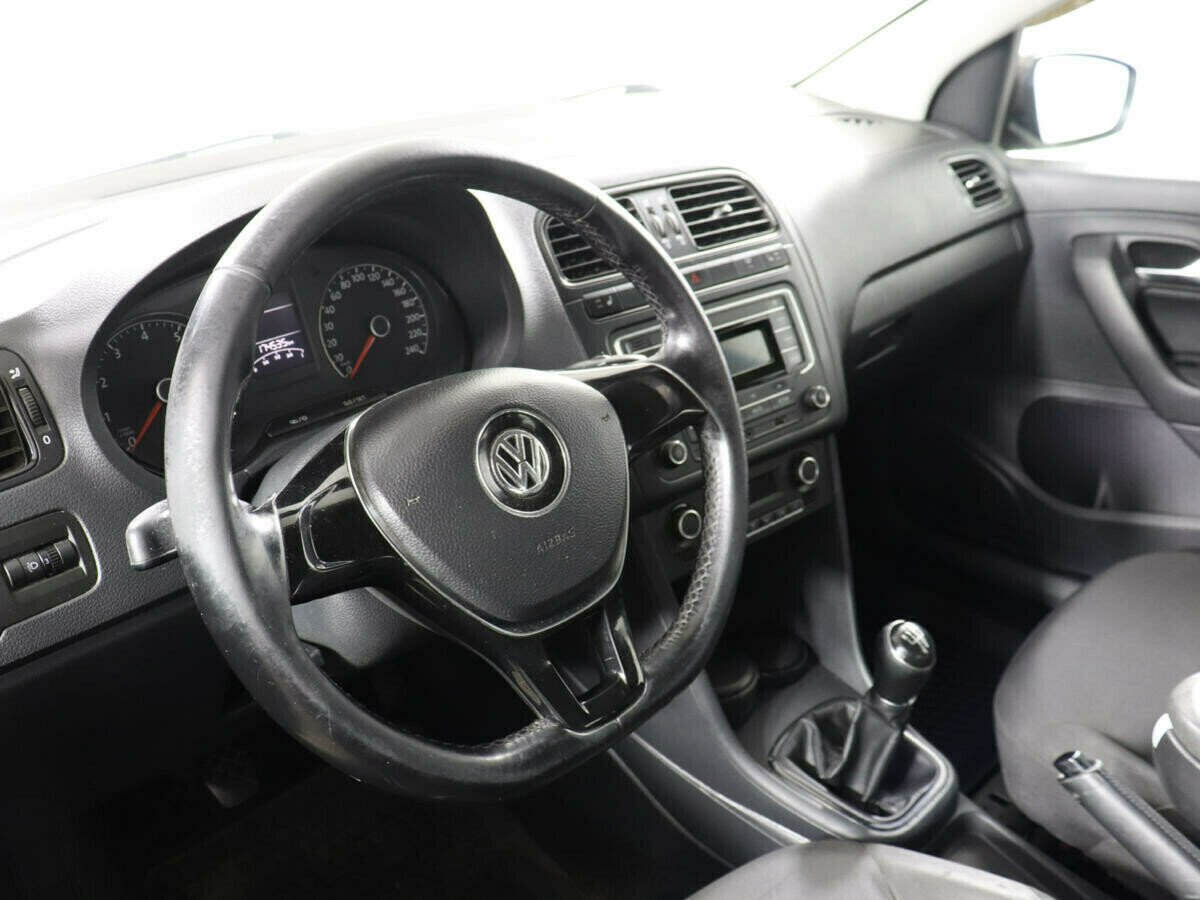 Volkswagen Polo 1.6 МКПП, 2018, 67 000 км фото 9