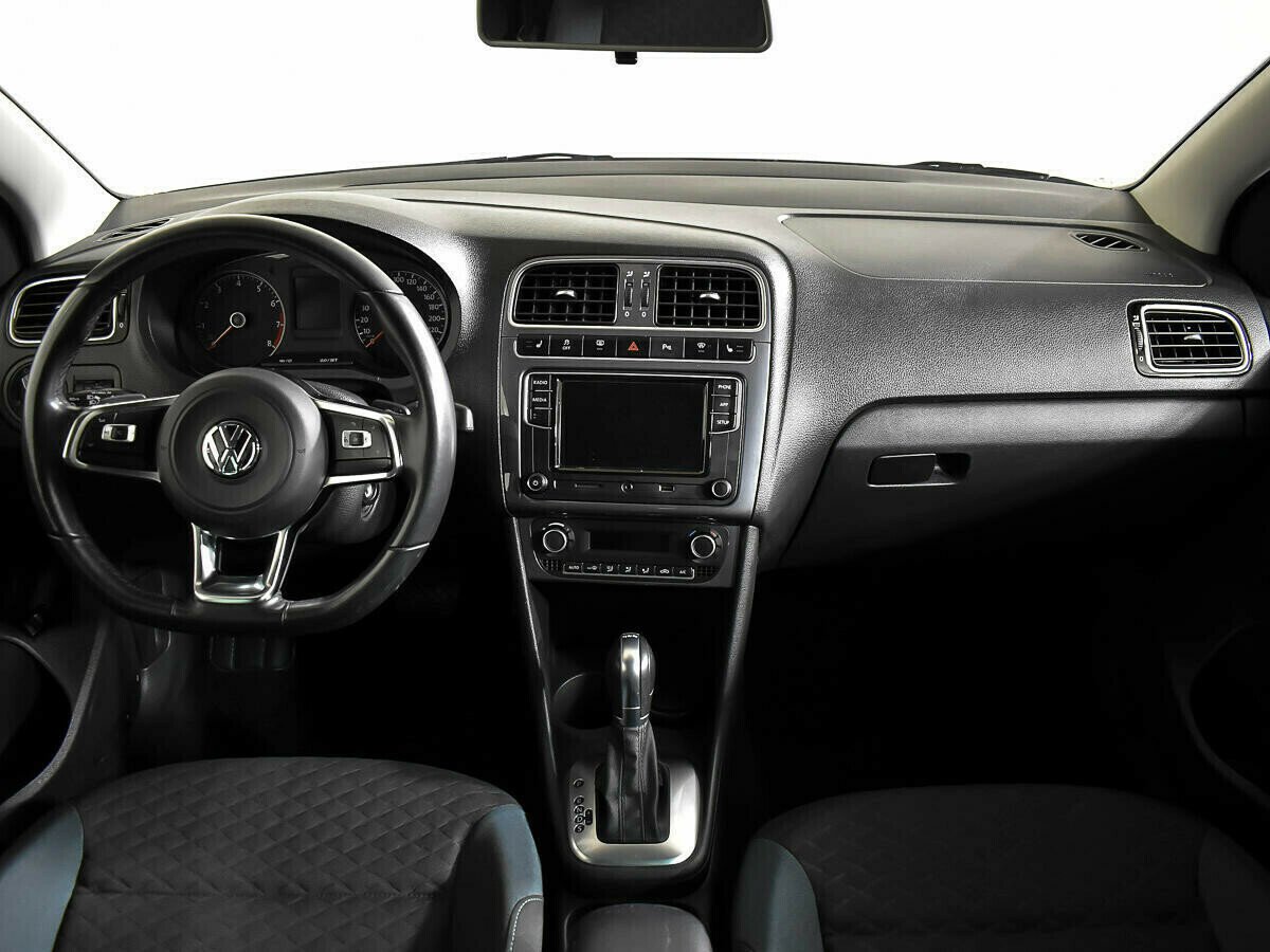 Volkswagen Polo 1.4 РКПП, 2017, 76 000 км фото 10