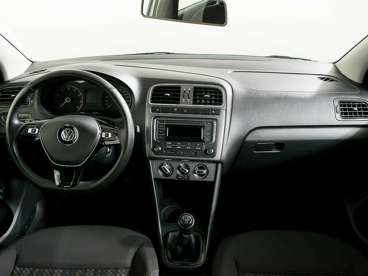 Volkswagen Polo 1.6 МКПП, 2016, 86 000 км фото 5