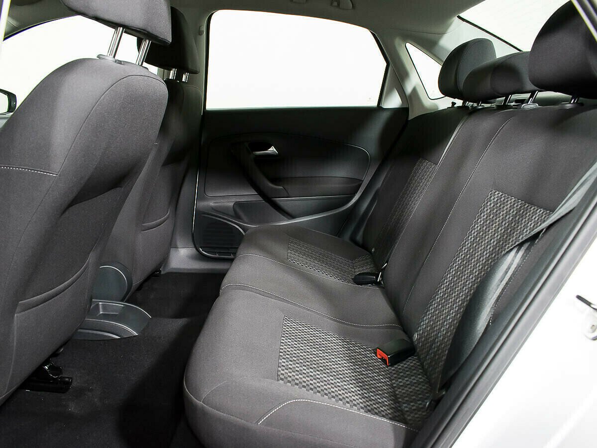 Volkswagen Polo 1.6 МКПП, 2016, 86 000 км фото 6