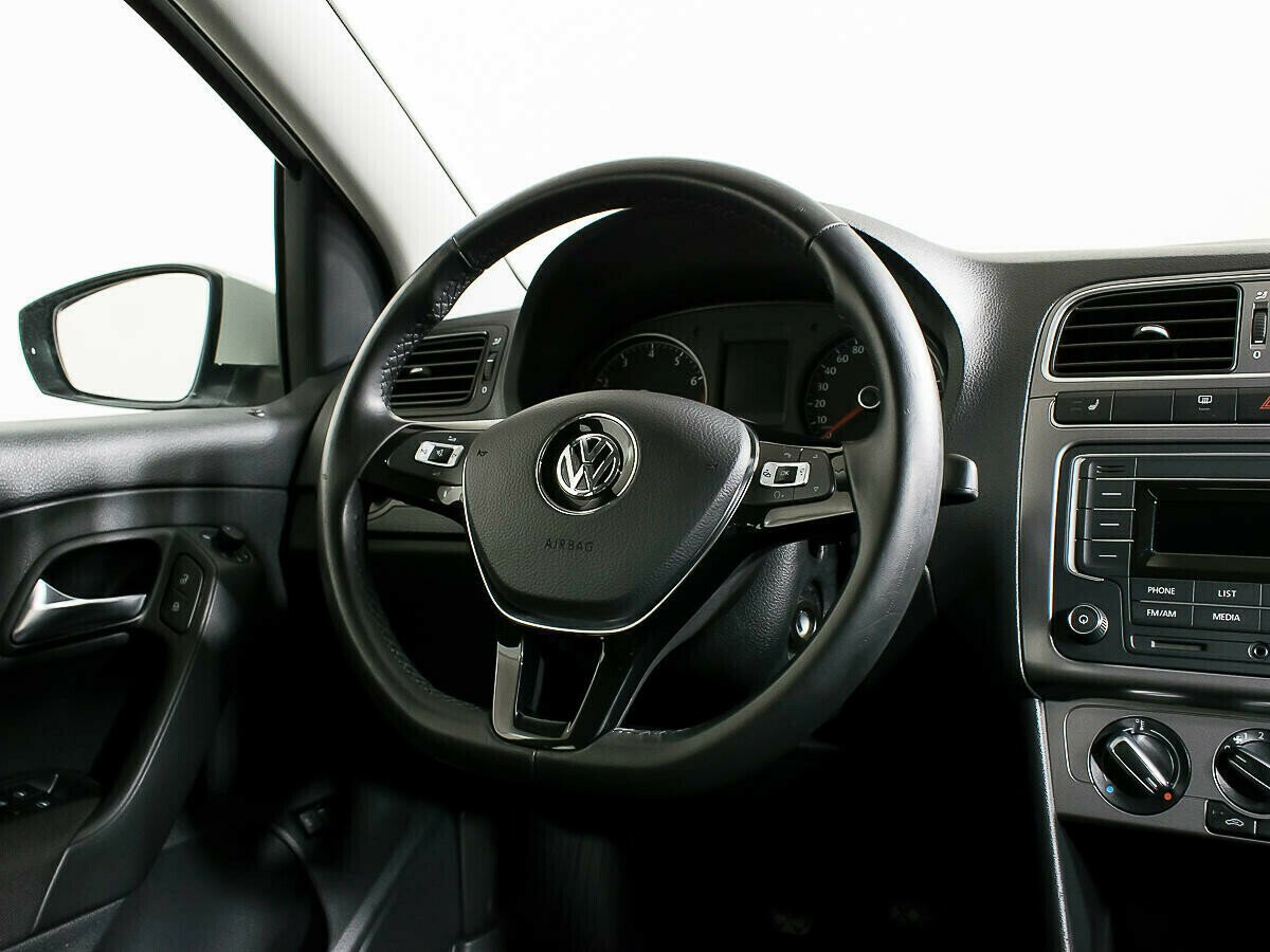 Volkswagen Polo 1.6 МКПП, 2016, 86 000 км фото 7