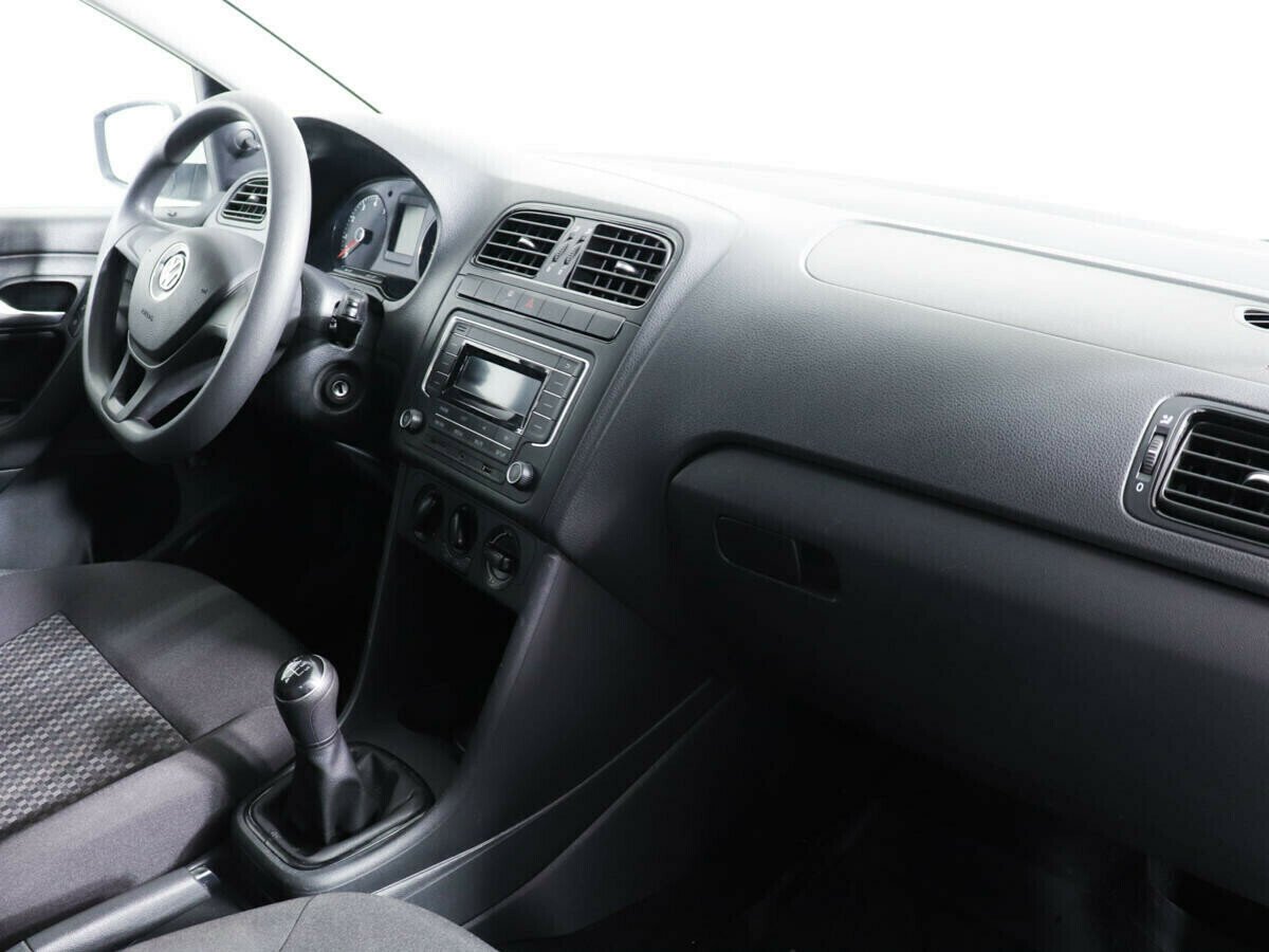 Volkswagen Polo 1.6 МКПП, 2017, 74 000 км фото 8