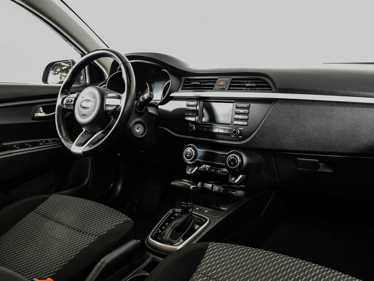 Kia Rio 1.6 АКПП, 2017, 74 000 км фото 5