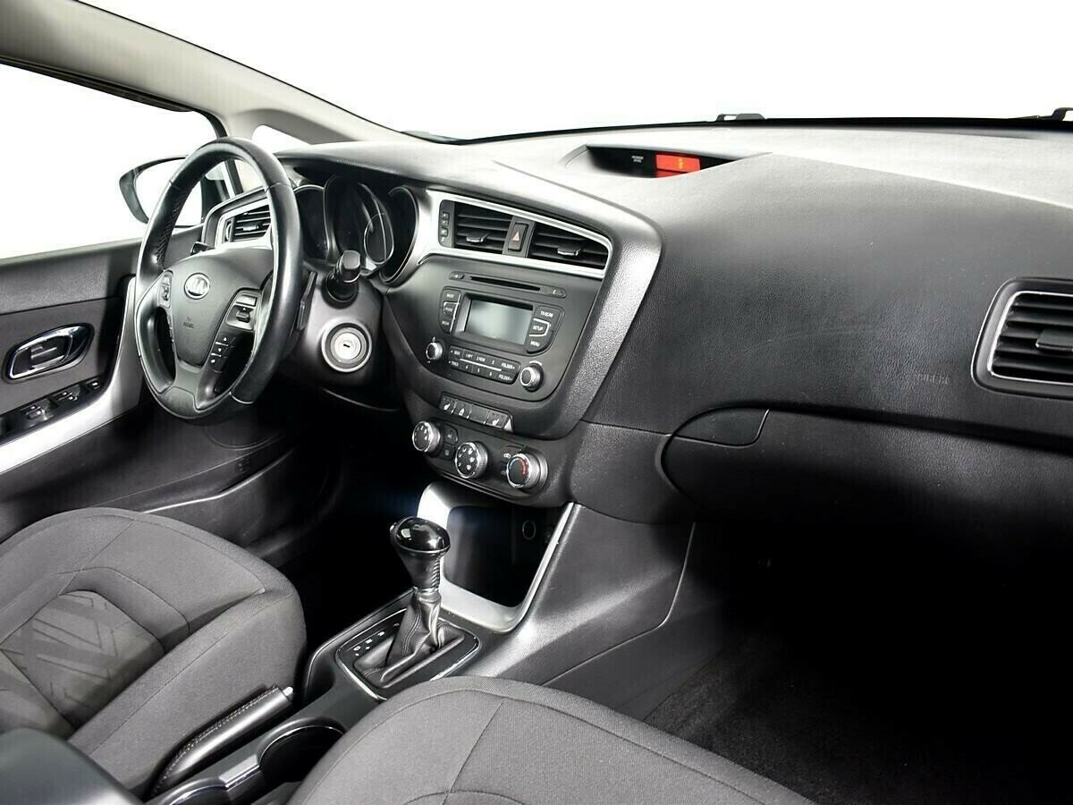 Kia Ceed 1.6 АКПП, 2015, 98 000 км фото 6