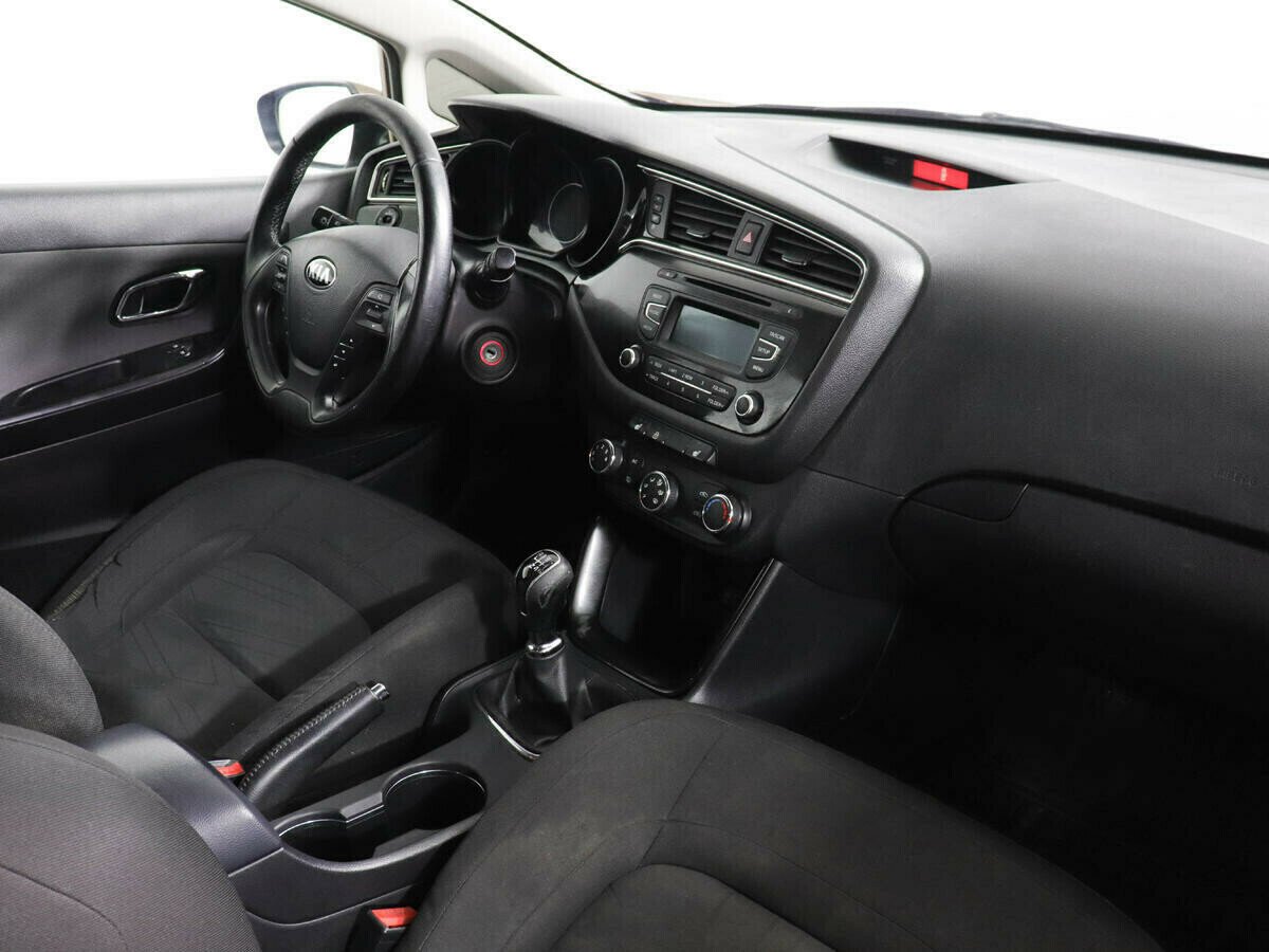 Kia Ceed 1.6 МКПП, 2015, 97 000 км фото 9