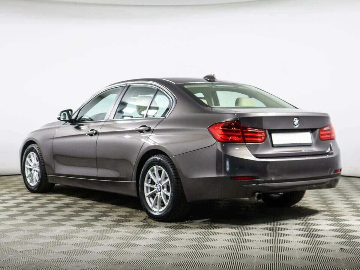 BMW 3 серии 2.0 МКПП, 2013, 121 000 км фото 3