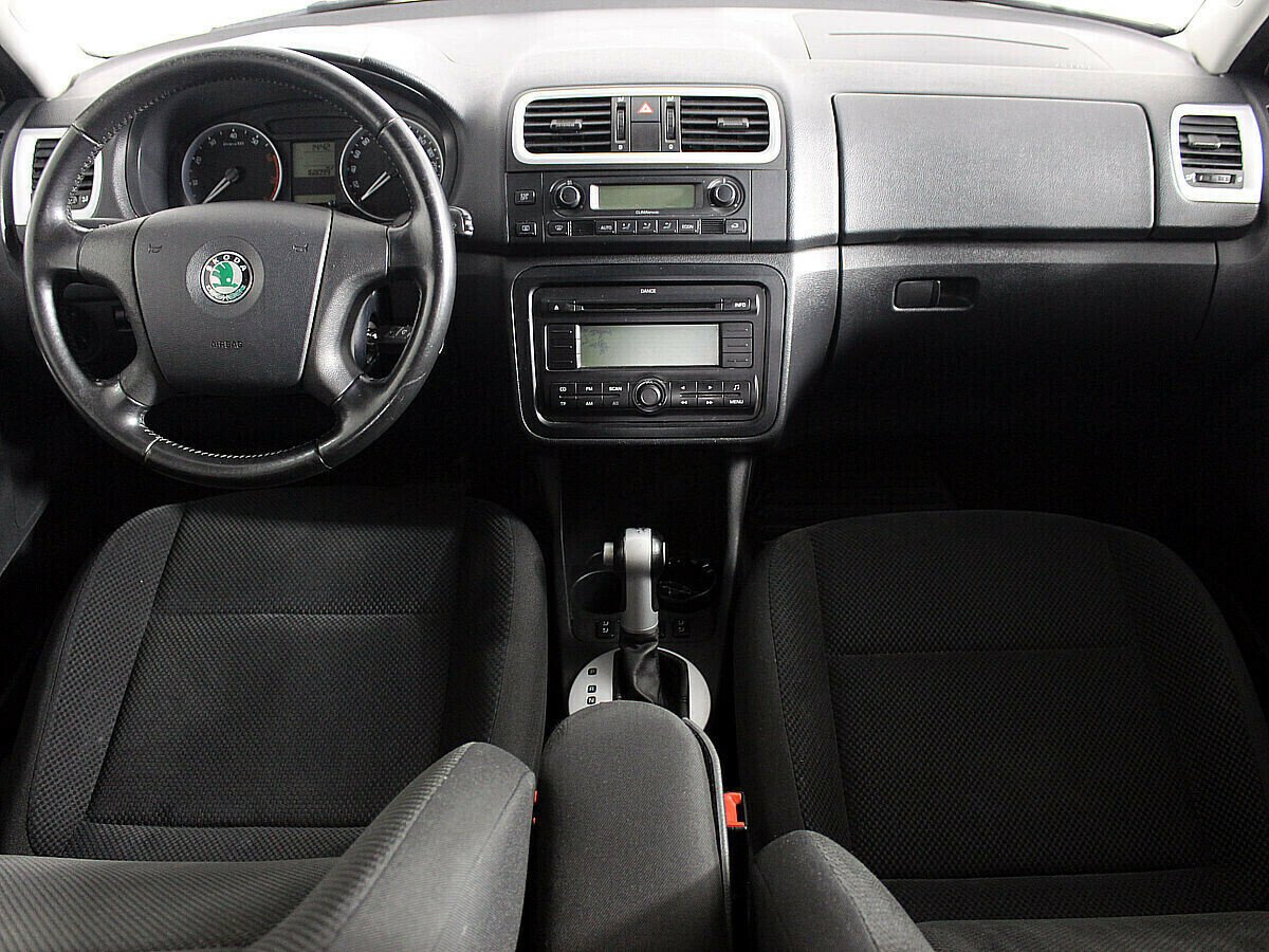 Skoda Fabia 1.6 АКПП, 2009, 176 000 км фото 3