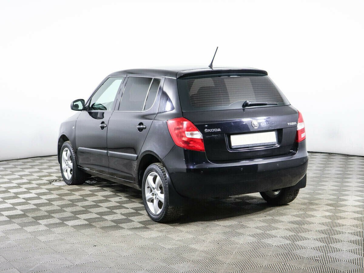 Skoda Fabia 1.6 АКПП, 2013, 120 000 км фото 3