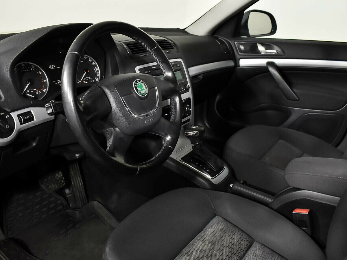 Skoda Octavia 1.6 АКПП, 2011, 148 000 км фото 9