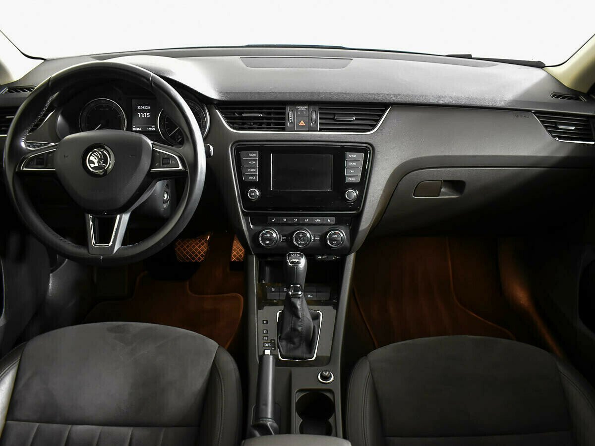 Skoda Octavia 1.8 РКПП, 2013, 122 000 км фото 8