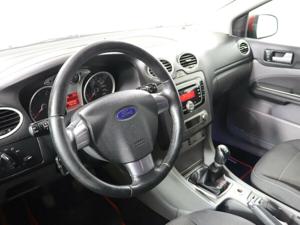Ford Focus 2.0 АКПП, 2010, 161 000 км фото 5