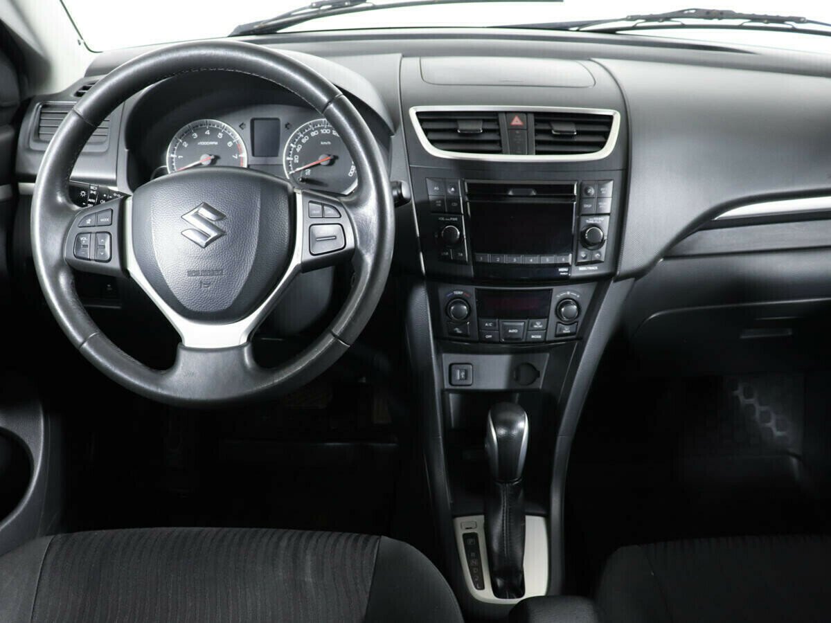 Suzuki Swift 1.6 МКПП, 2010, 162 000 км фото 7