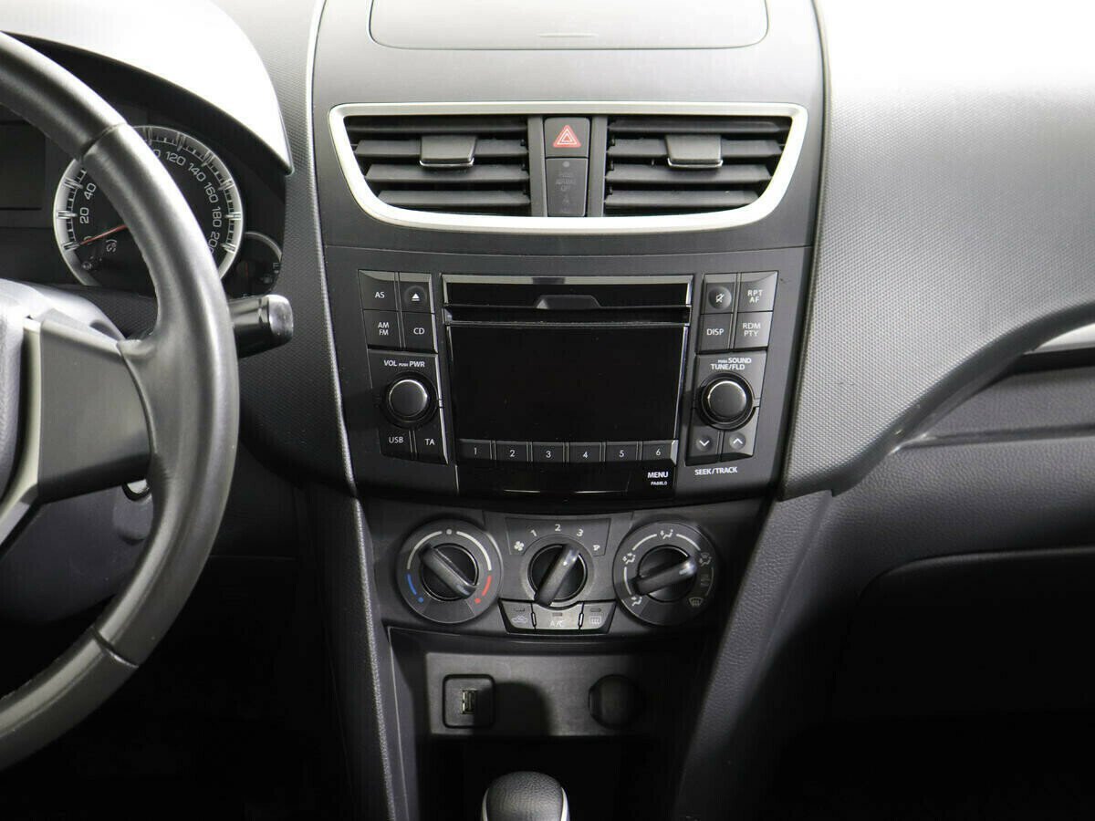 Suzuki Swift 1.2 АКПП, 2012, 131 000 км фото 7