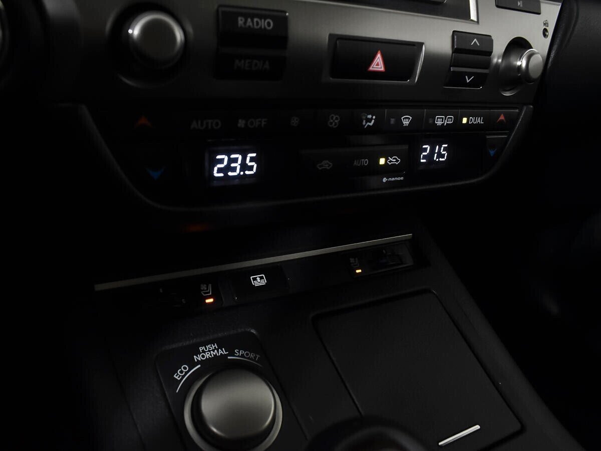Lexus ES 2.5 АКПП, 2014, 112 000 км фото 10