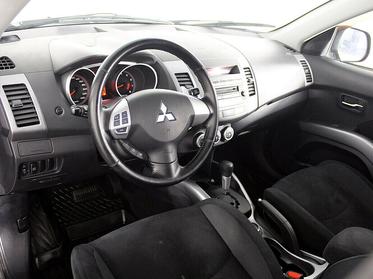 Mitsubishi Outlander 2.4 CVT, 2008, 187 000 км фото 5