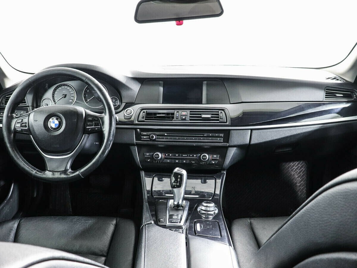 BMW 5 серии 2.5 АКПП, 2010, 155 000 км фото 5