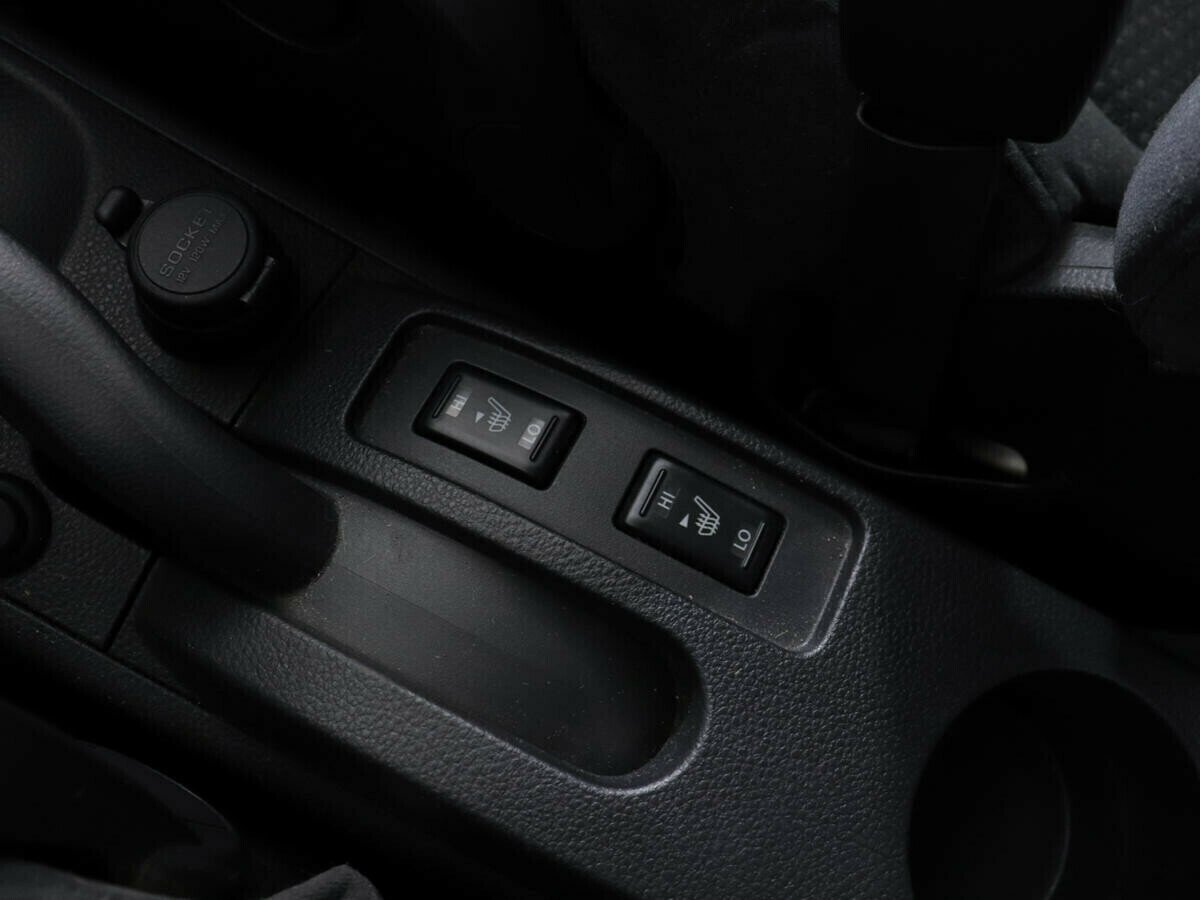 Nissan Tiida 1.6 МКПП, 2011, 158 000 км фото 8