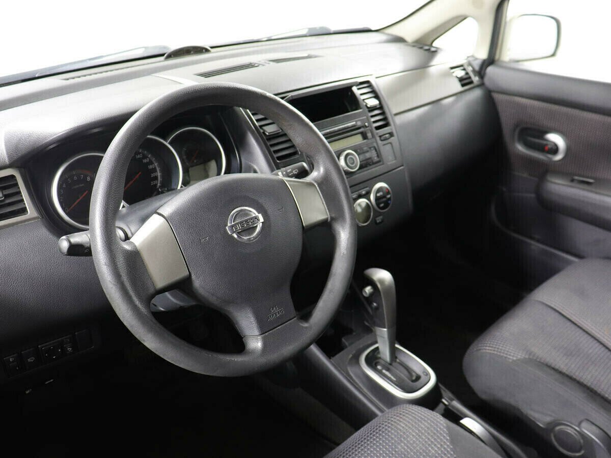 Nissan Tiida 1.6 АКПП, 2011, 144 000 км фото 6