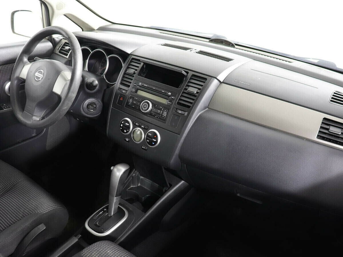 Nissan Tiida 1.6 АКПП, 2011, 144 000 км фото 7