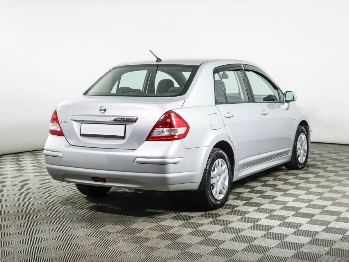 Nissan Tiida 1.6 МКПП, 2013, 132 000 км фото 3