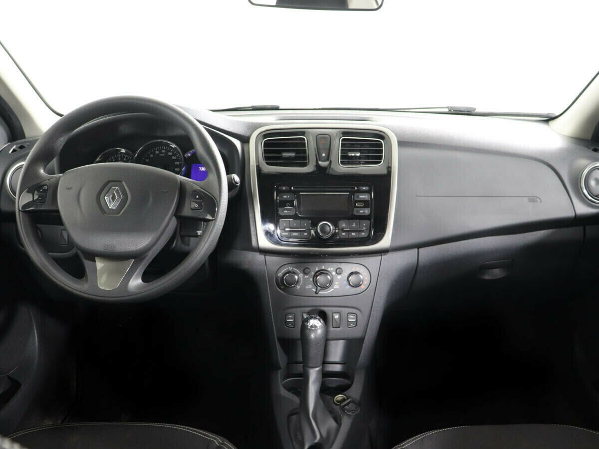 Renault Logan 1.6 МКПП, 2016, 90 000 км фото 5