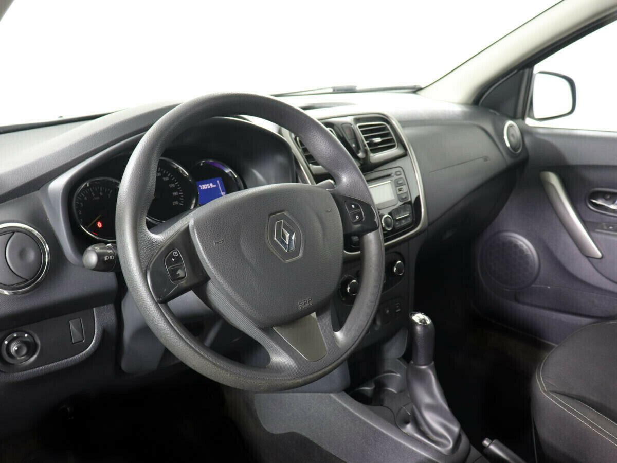 Renault Logan 1.6 МКПП, 2016, 90 000 км фото 6