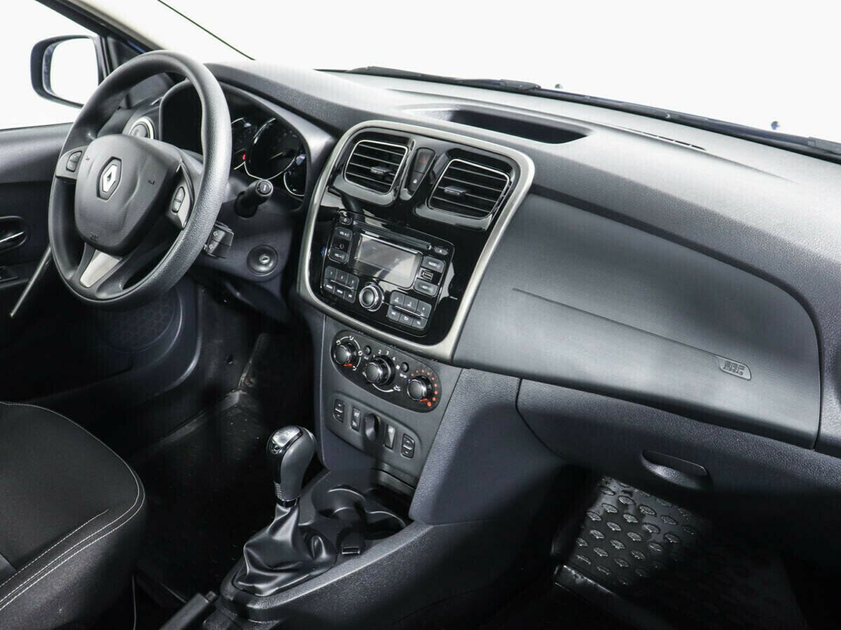 Renault Logan 1.6 АКПП, 2017, 79 000 км фото 6