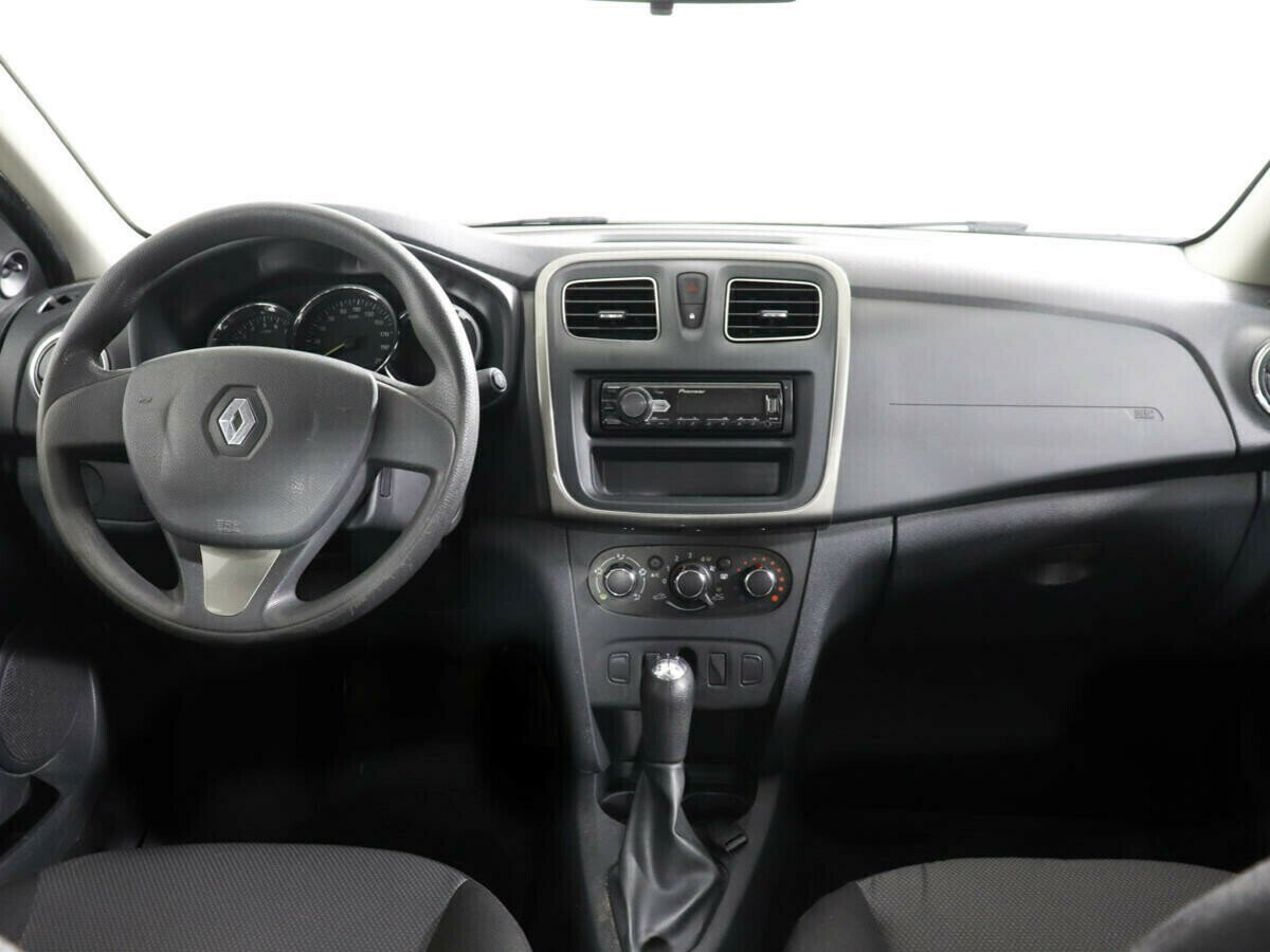 Renault Logan 1.6 МКПП, 2017, 73 000 км фото 6