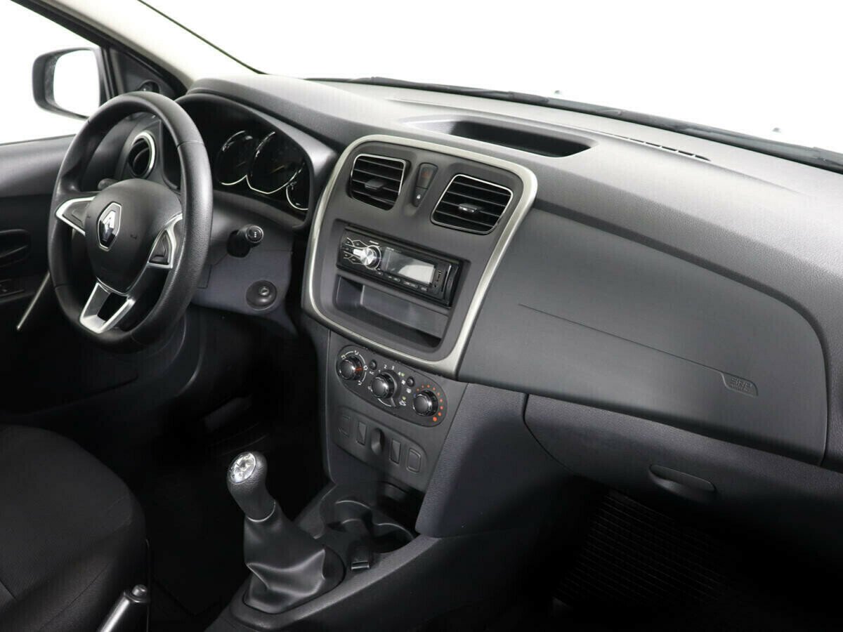 Renault Logan 1.6 МКПП, 2018, 70 000 км фото 6