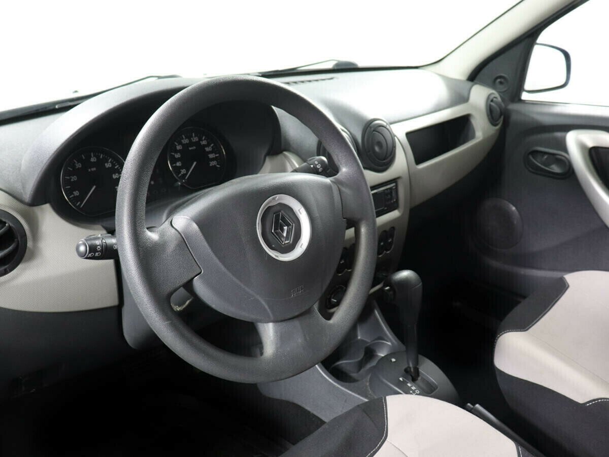 Renault Sandero 1.2 МКПП, 2013, 120 000 км фото 5