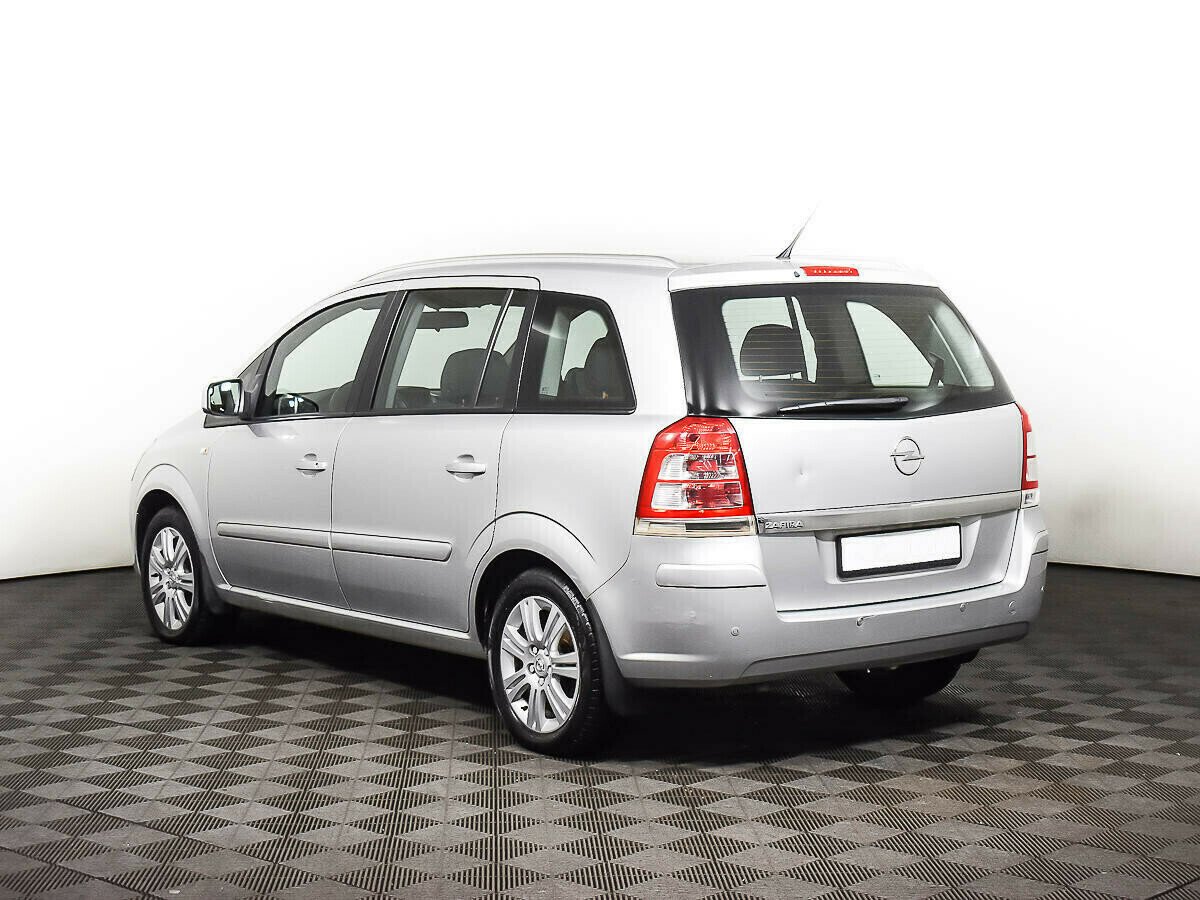 Opel Zafira 1.8 МКПП, 2014, 112 000 км фото 4