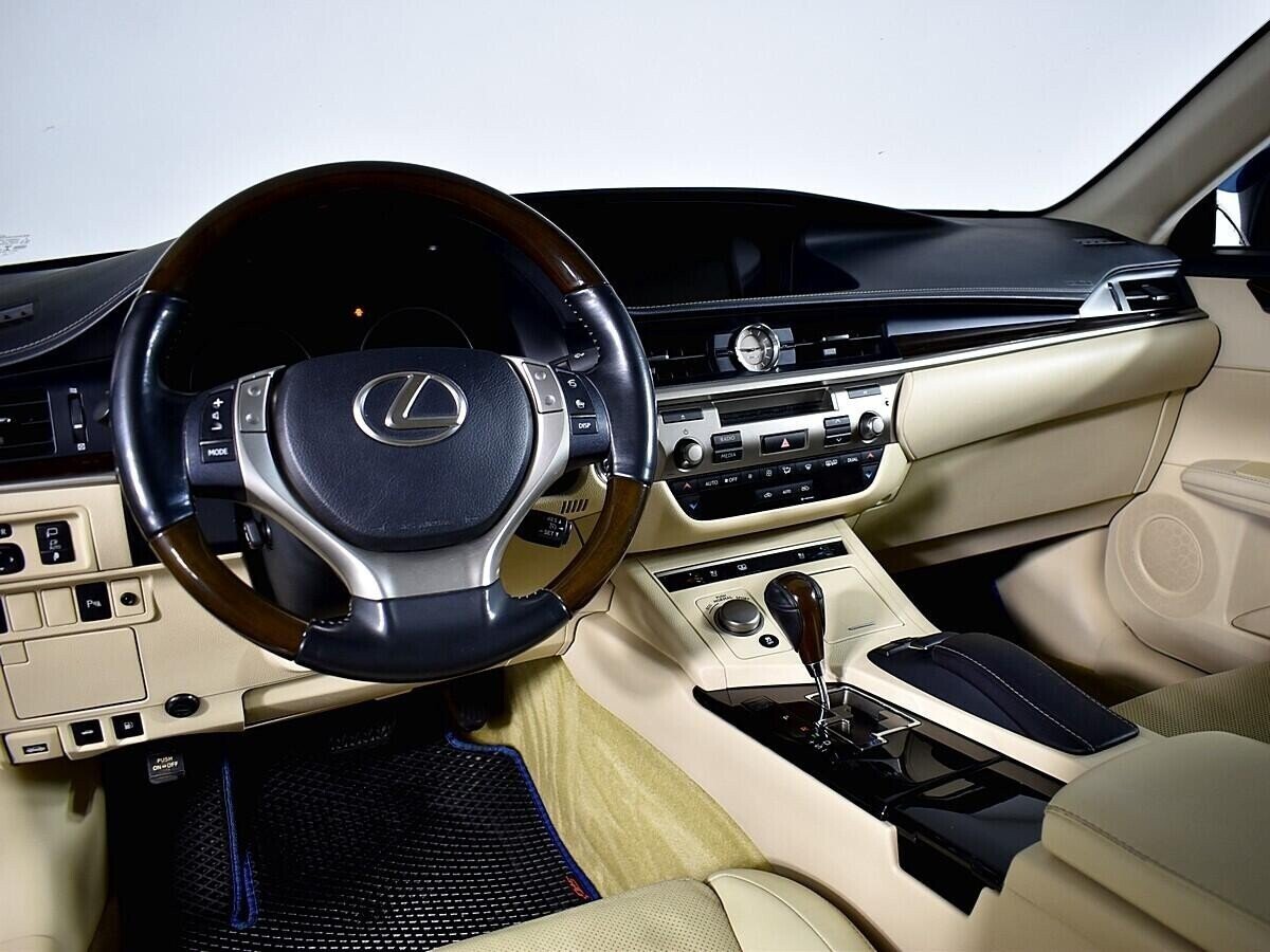 Lexus ES 2.5 АКПП, 2014, 115 000 км фото 5