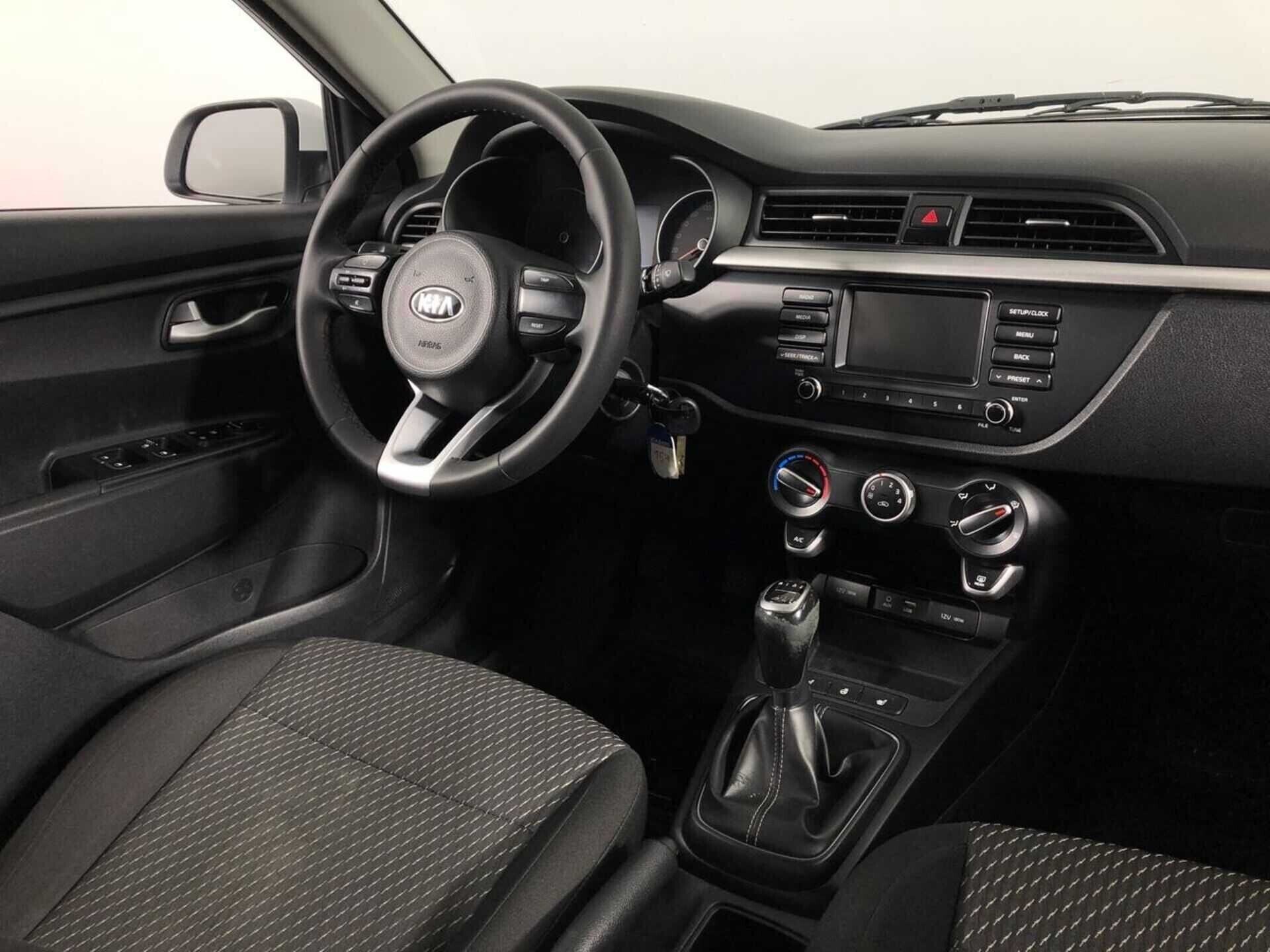 Kia Rio 1.6 МКПП, 2019, 55 000 км фото 10