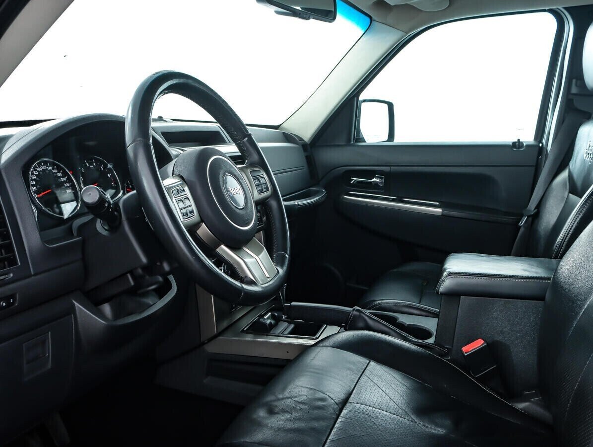 Jeep Cherokee 3.7 АКПП, 2012, 135 000 км фото 5