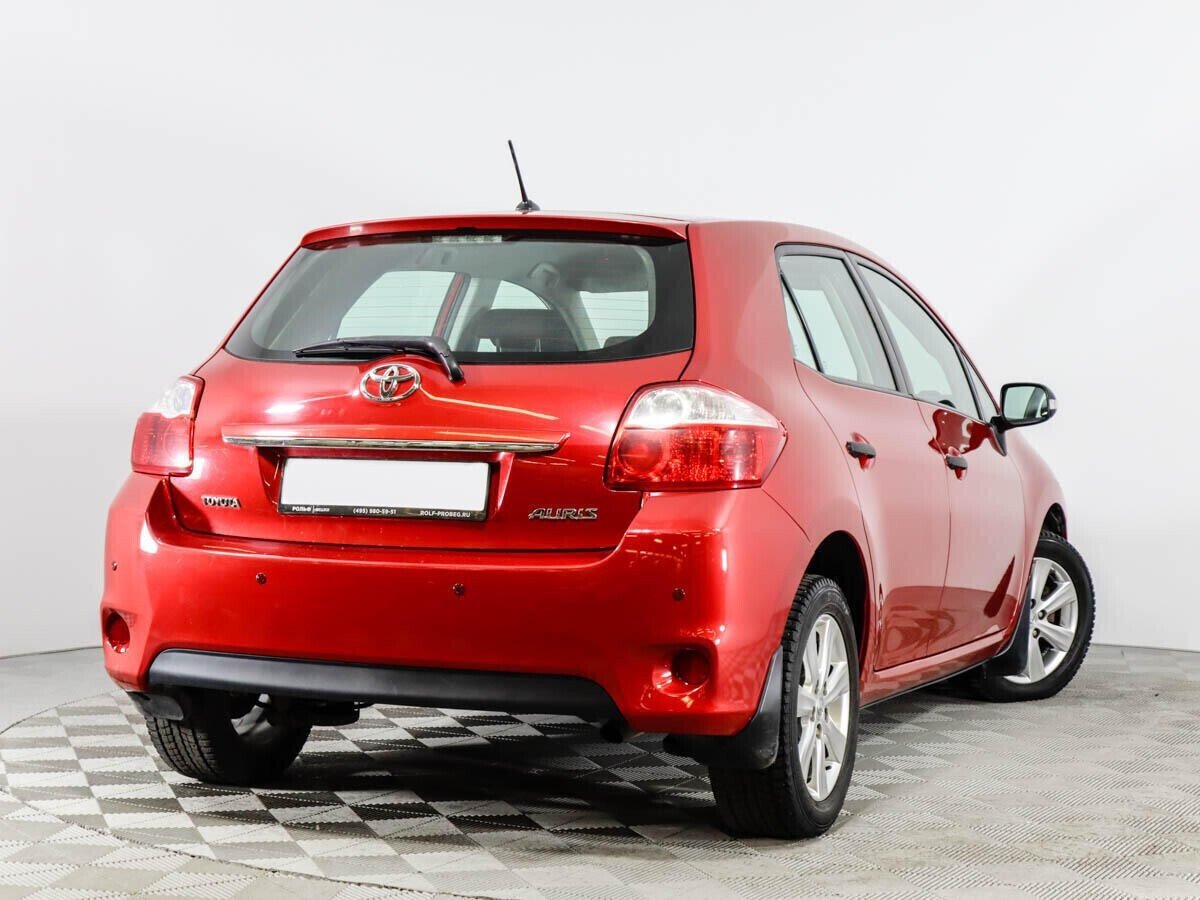 Toyota Auris 1.3 МКПП, 2011, 148 000 км фото 3