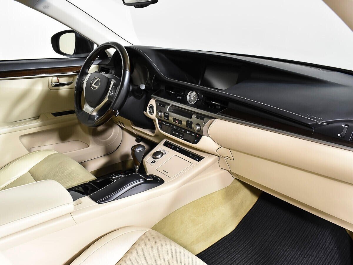Lexus ES 2.5 АКПП, 2014, 111 000 км фото 9
