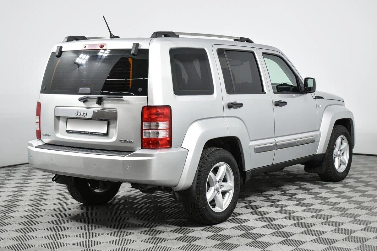 Jeep Cherokee 2.8 АКПП, 2012, 136 000 км фото 2