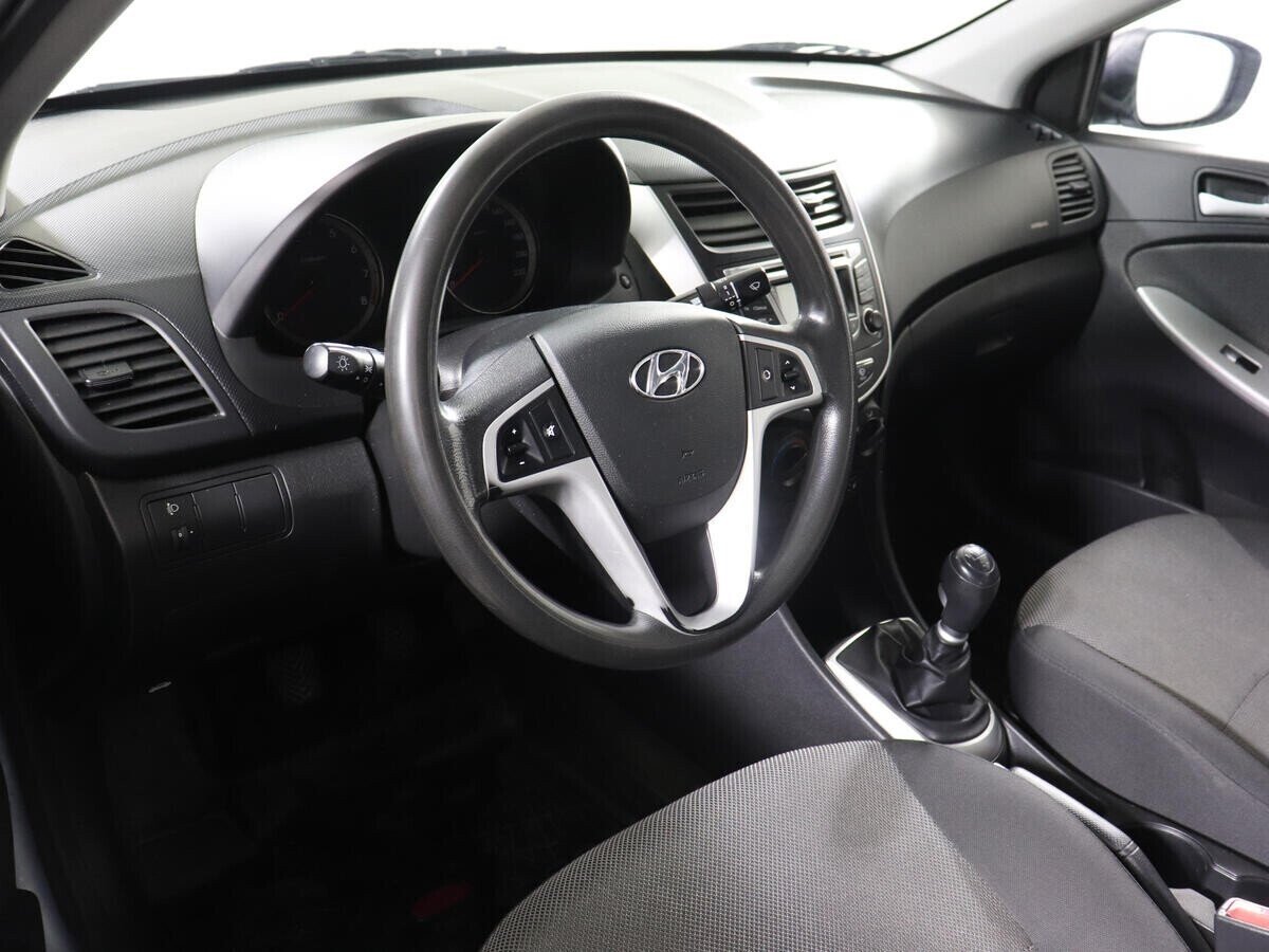 Hyundai Solaris 1.4 МКПП, 2012, 138 000 км фото 14