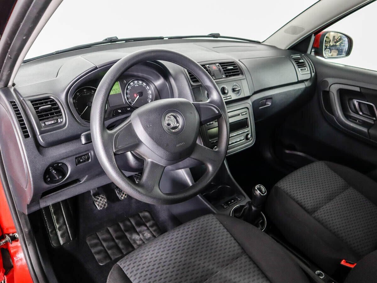 Skoda Fabia 1.4 МКПП, 2013, 131 000 км фото 13