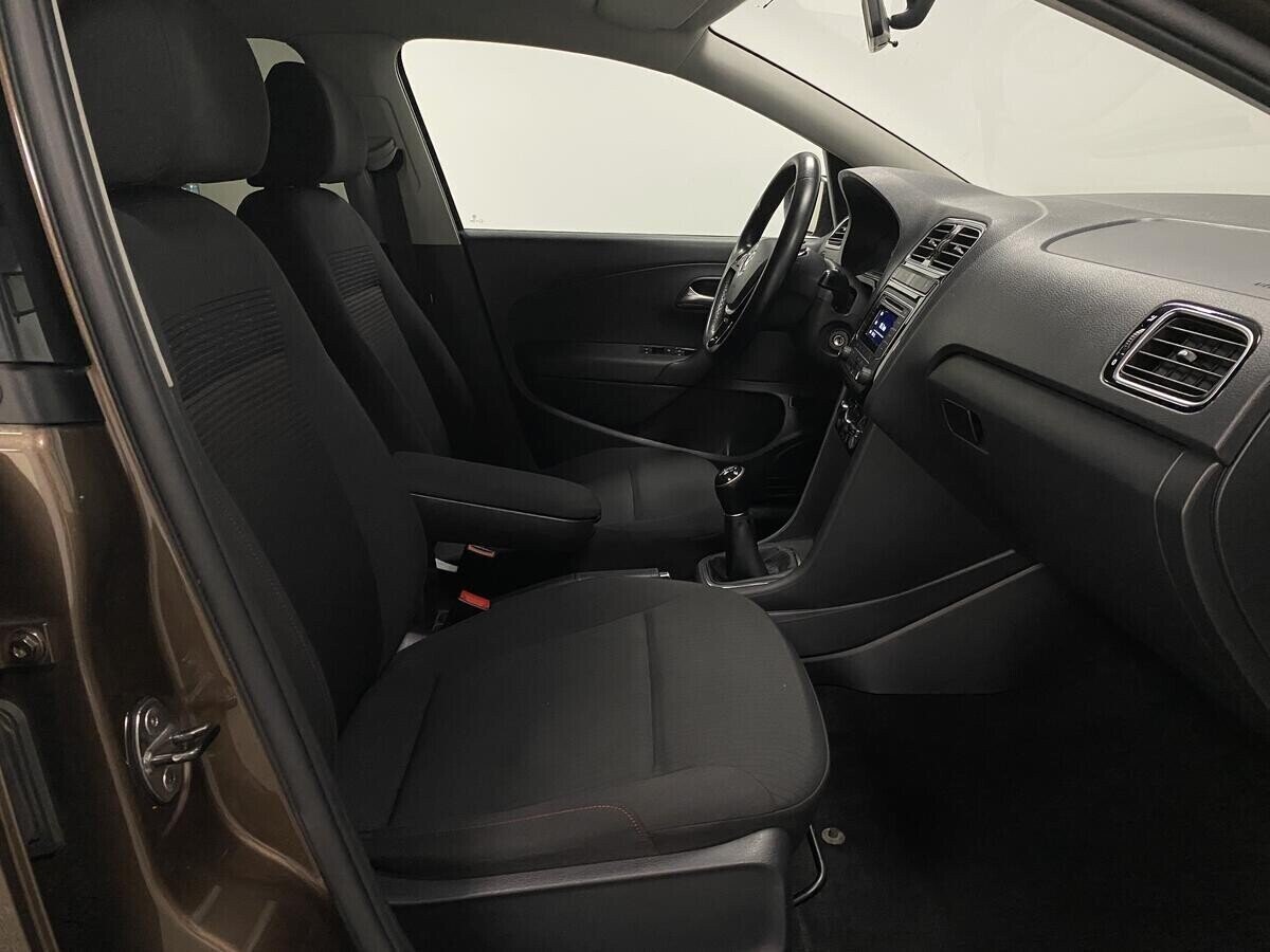 Volkswagen Polo 1.6 МКПП, 2017, 80 000 км фото 13