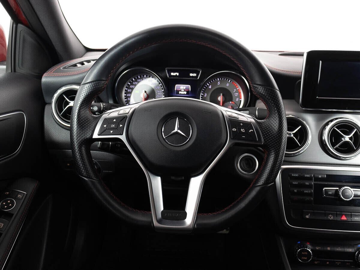 Mercedes-Benz GLA 1.6 РКПП, 2015, 97 000 км фото 6