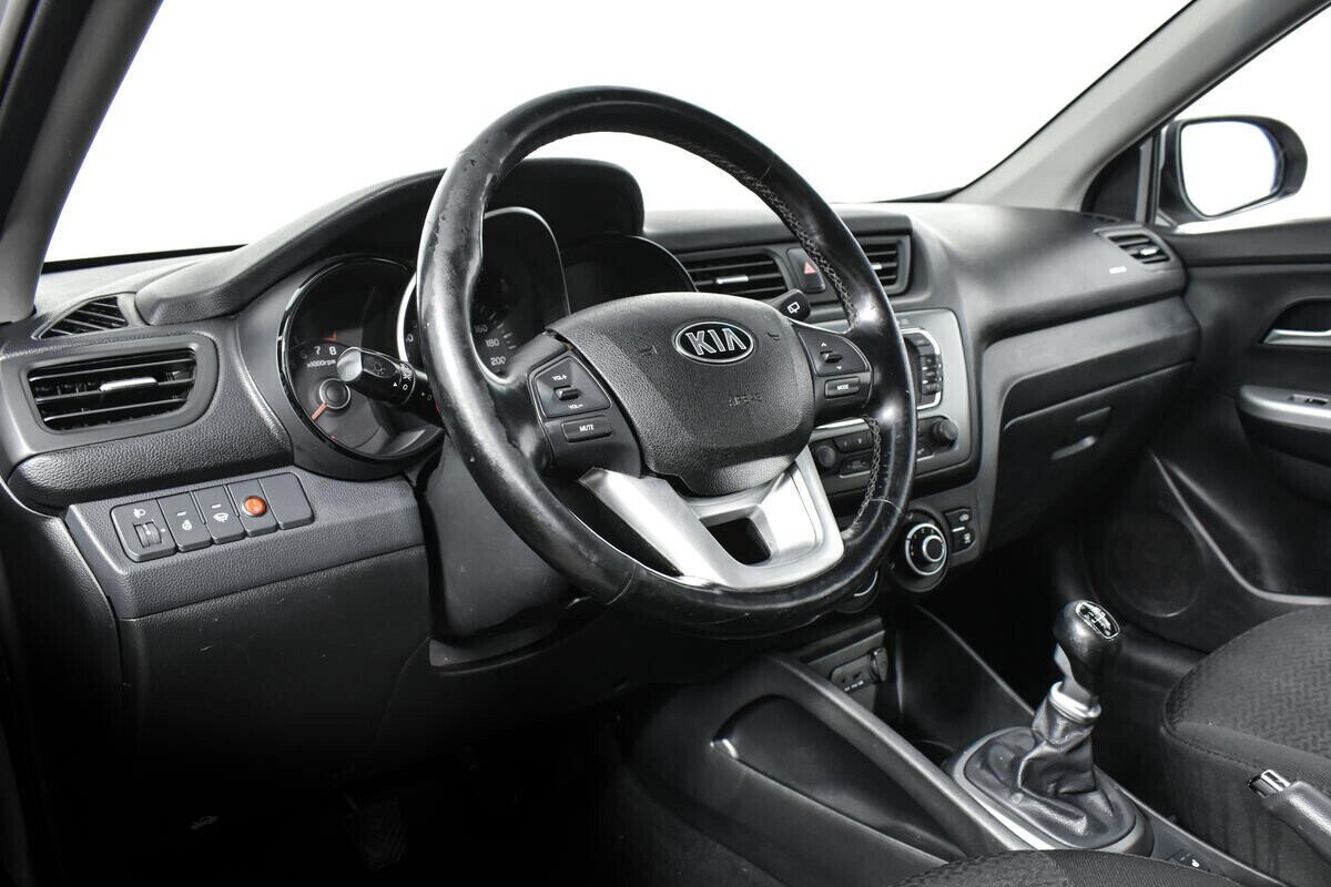Kia Rio 1.4 МКПП, 2014, 111 000 км фото 13