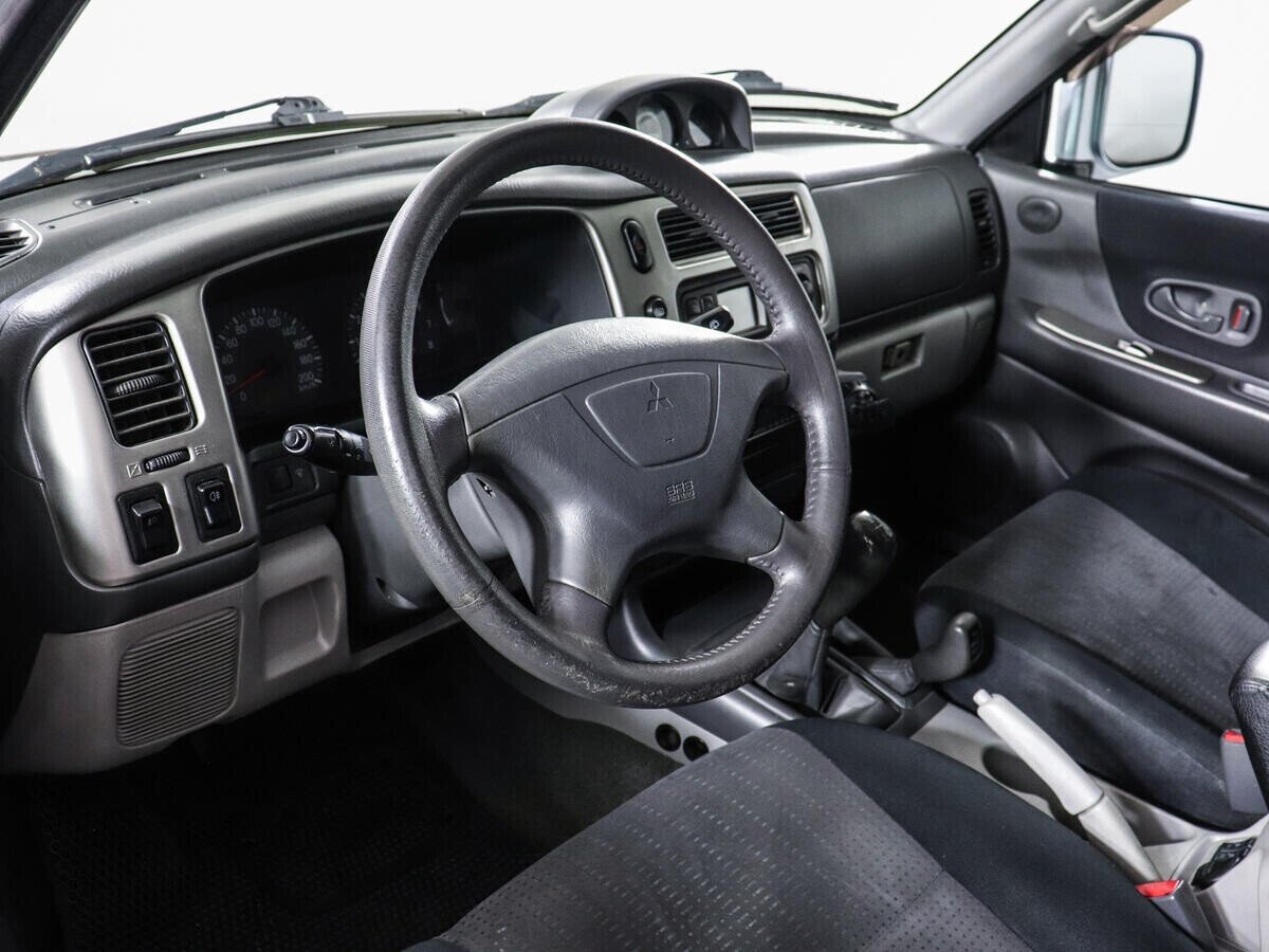 Mitsubishi Pajero Sport 3.0 МКПП, 2006, 207 000 км фото 5