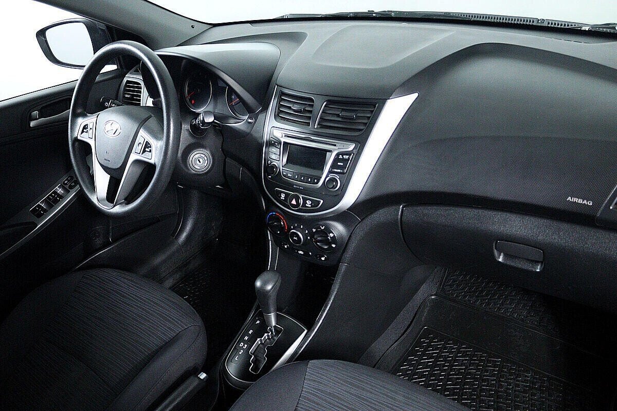 Hyundai Solaris 1.4 АКПП, 2016, 93 000 км фото 10