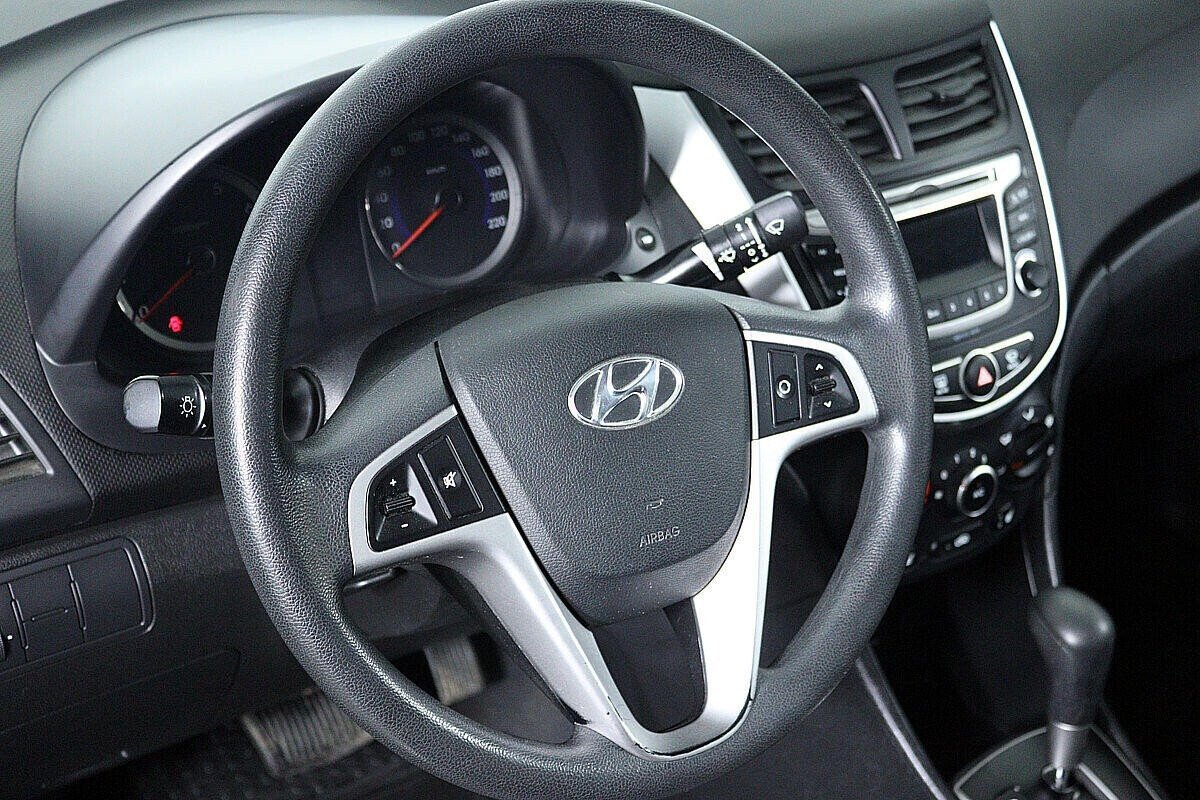 Hyundai Solaris 1.4 АКПП, 2016, 93 000 км фото 15