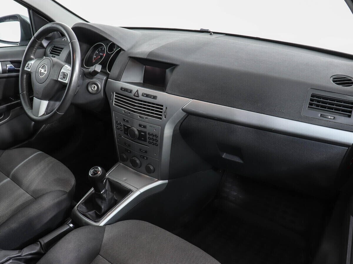 Opel Astra 1.3 МКПП, 2012, 146 000 км фото 10